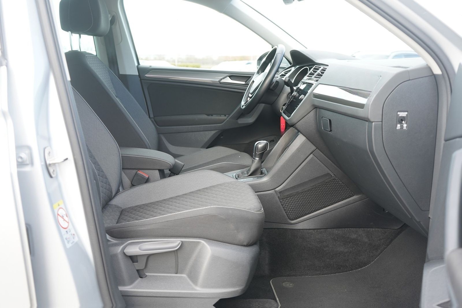 Volkswagen Tiguan 1.5 TSI DSG Join LED Navi ACC Sitzheizung foto 30