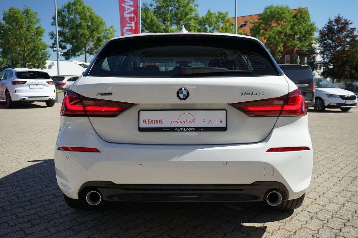 BMW 120d xDrive Sport Line LED Navi Spurhalte DAB foto 16