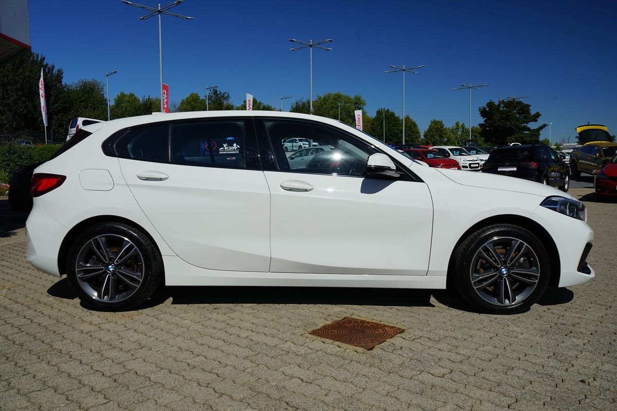 BMW 120d xDrive Sport Line LED Navi Spurhalte DAB foto 3