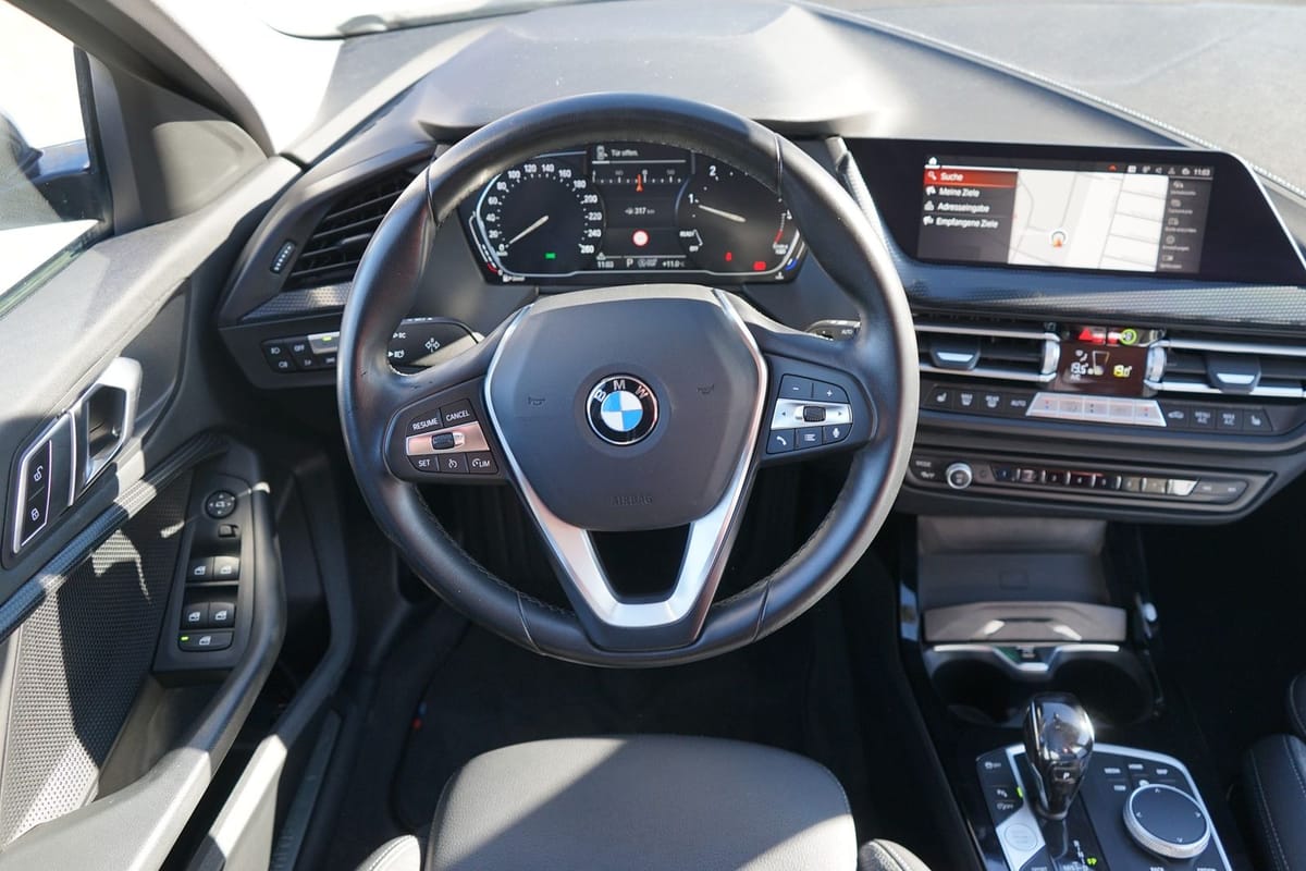 BMW 120d xDrive Sport Line LED Navi Spurhalte DAB foto 9