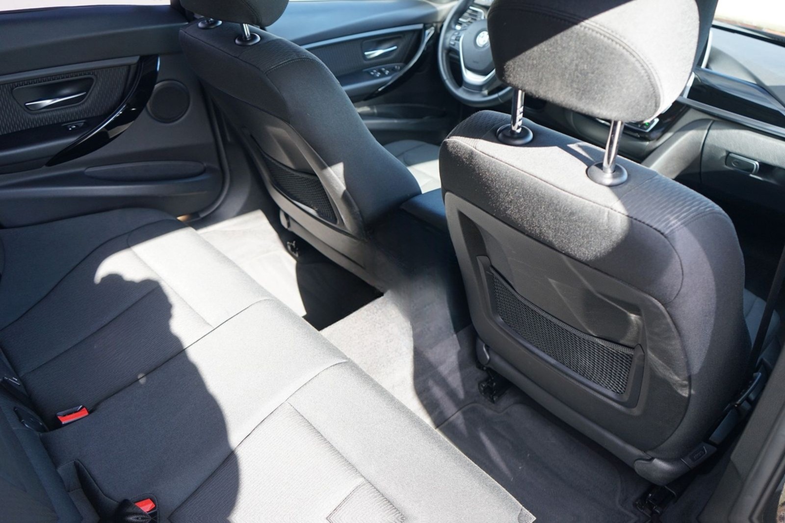 BMW 318i Advantage LED Navi AHK Sitzheizung Tempomat foto 13