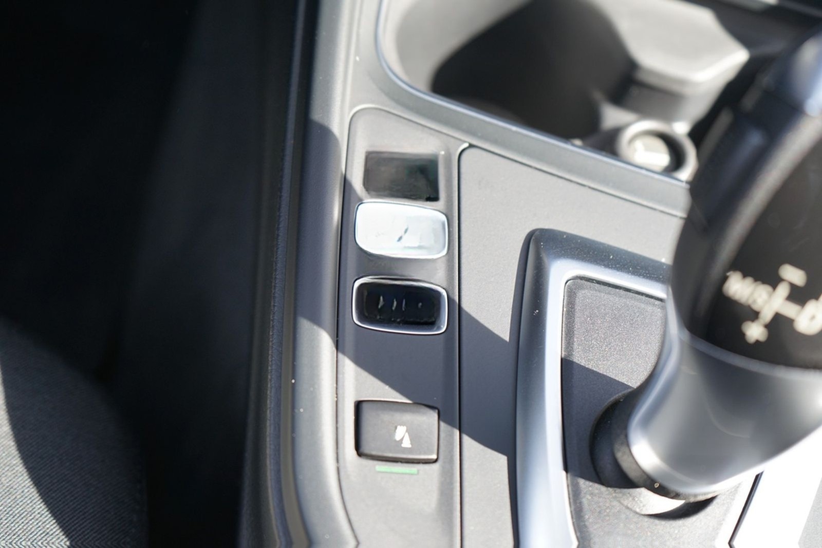 BMW 318i Advantage LED Navi AHK Sitzheizung Tempomat foto 20