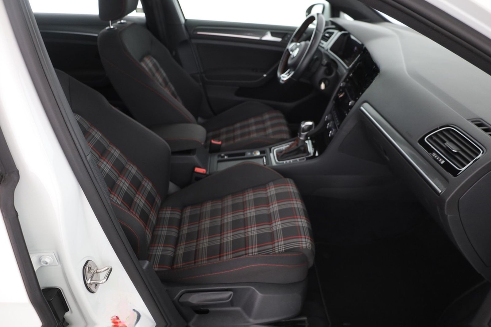 Volkswagen Golf VII 2.0 TSI GTI Performance LED Navi foto 24