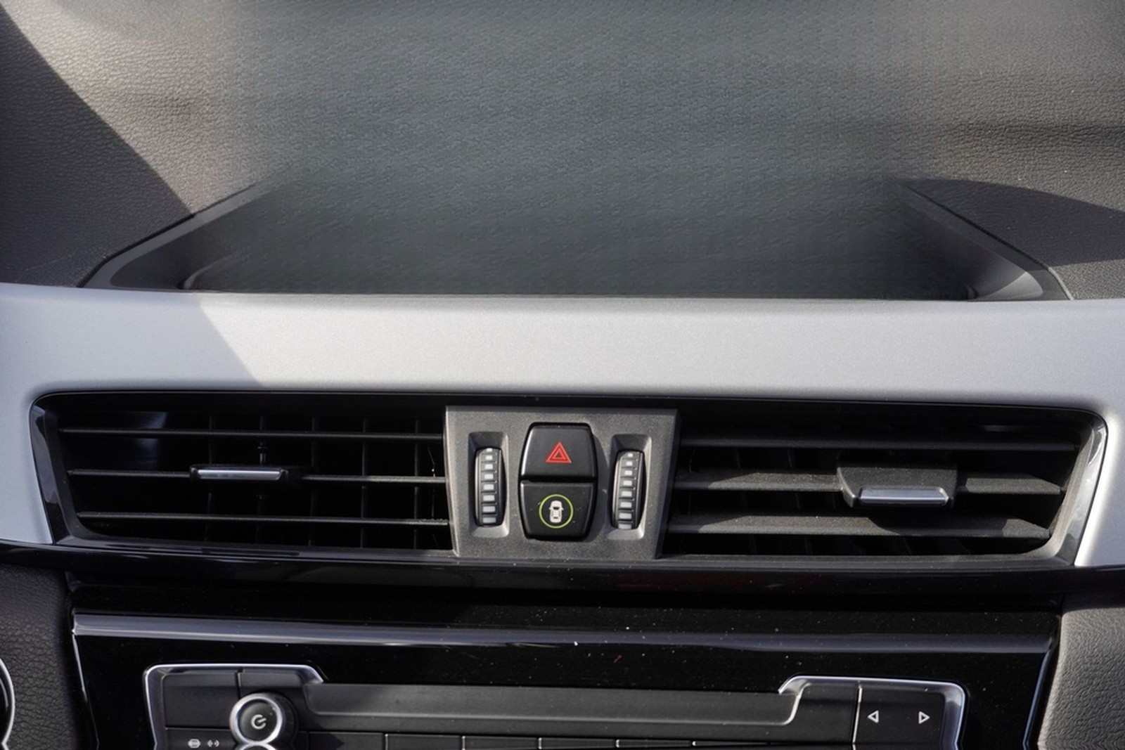 BMW X1 sDrive 18 i Advantage foto 12
