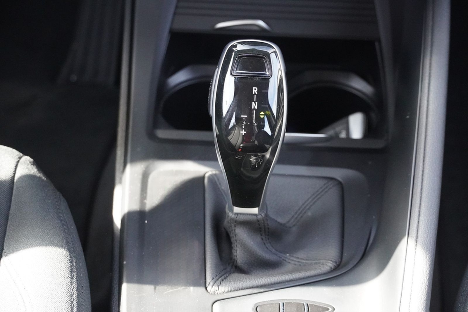 BMW X1 sDrive 18 i Advantage foto 14