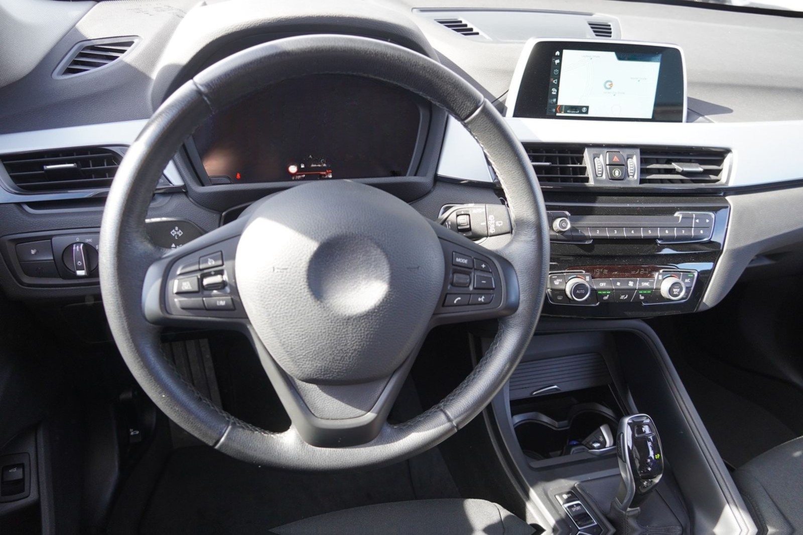 BMW X1 sDrive 18 i Advantage foto 18