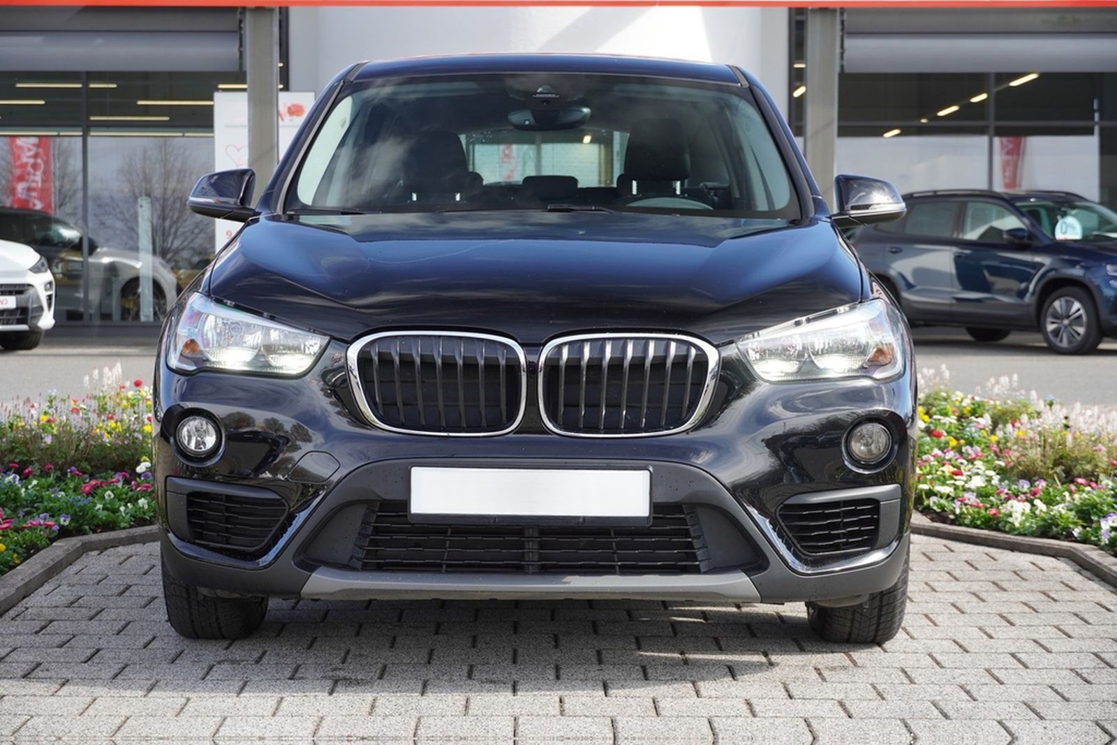 BMW X1 sDrive 18 i Advantage foto 3