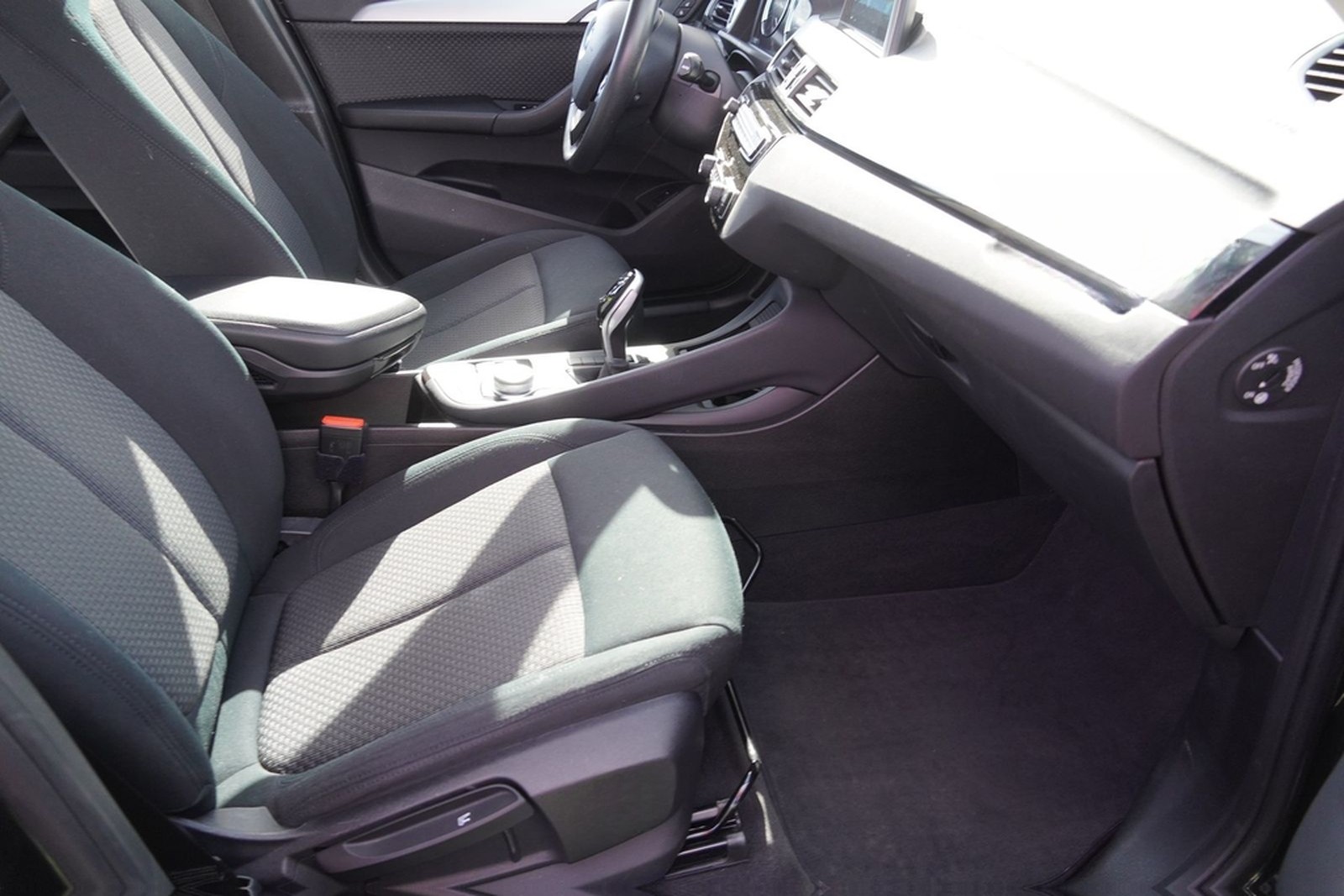 BMW X1 sDrive 18 i Advantage foto 24