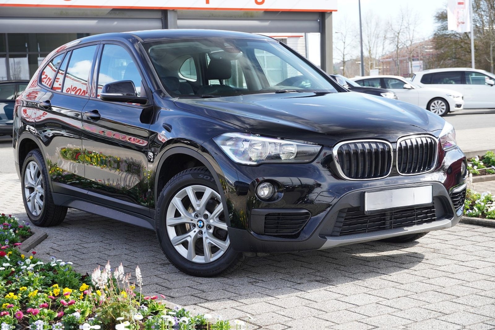 BMW X1 sDrive 18 i Advantage foto 4