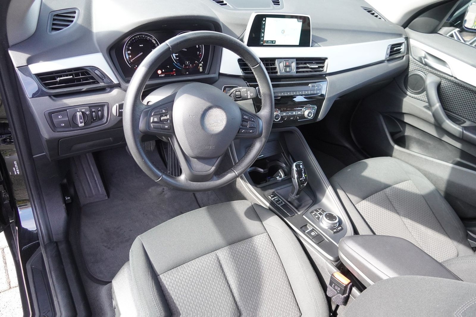 BMW X1 sDrive 18 i Advantage foto 10