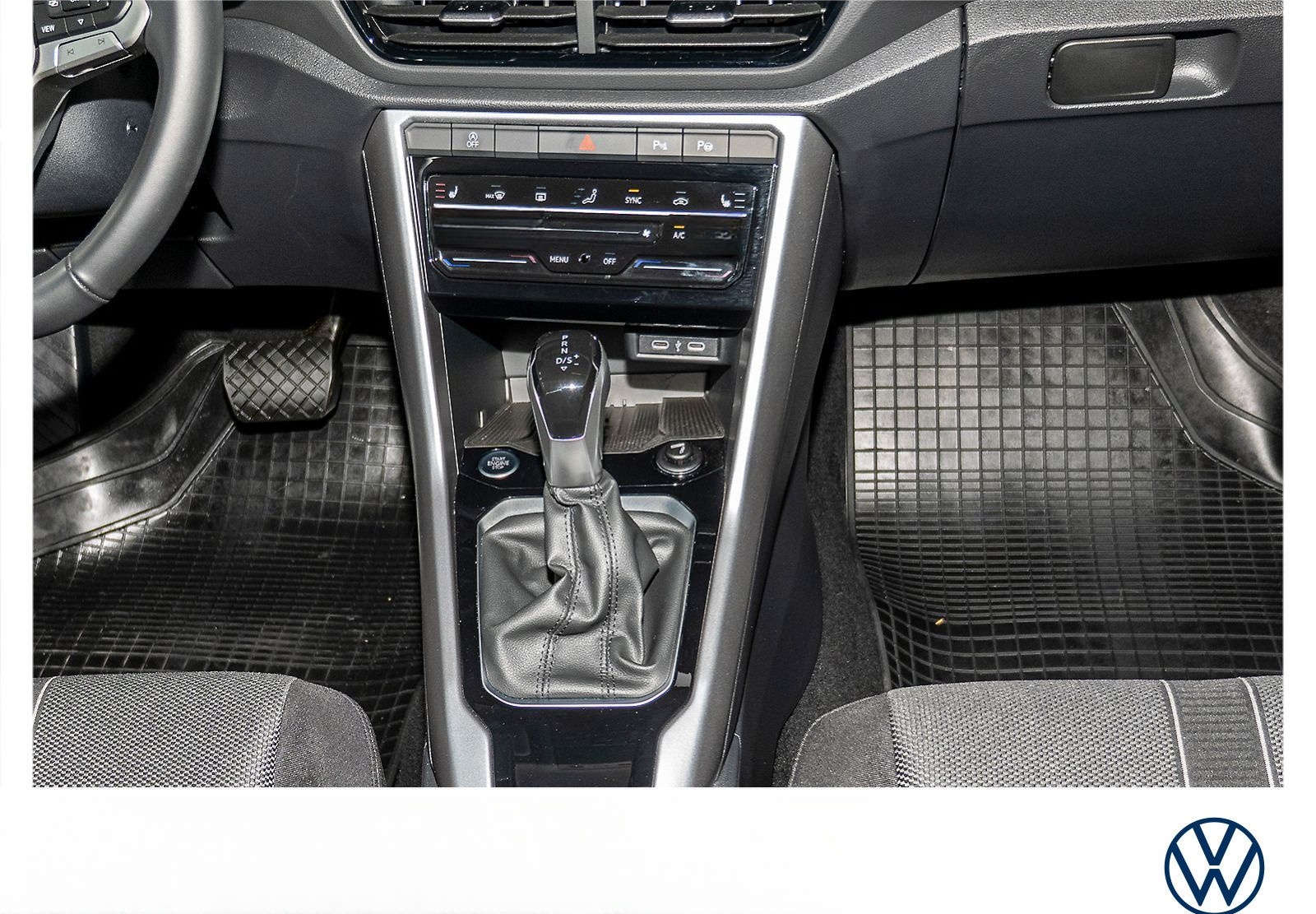 Volkswagen T-Roc Life 1.5 TSI DSG Kamera ACC LED SHZ foto 8