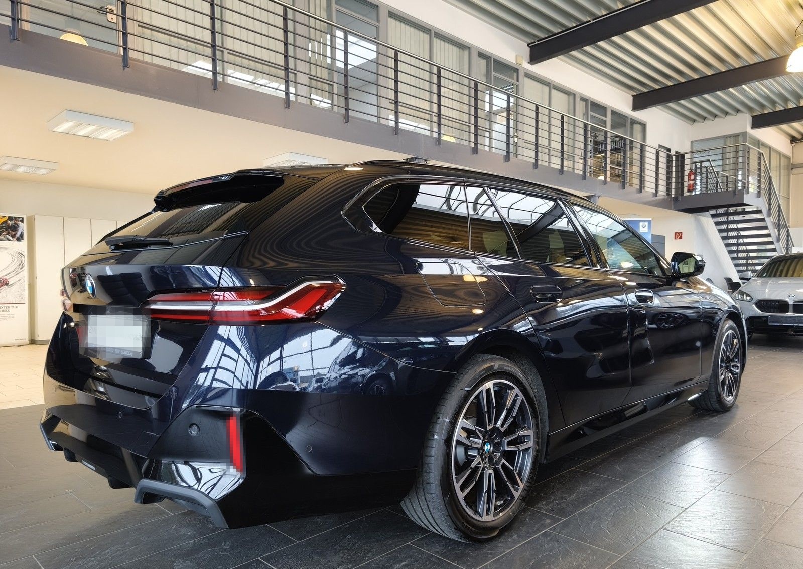 BMW 520i Tou.M Sport HK/Dr.Assist+/RFK/ACC foto 7