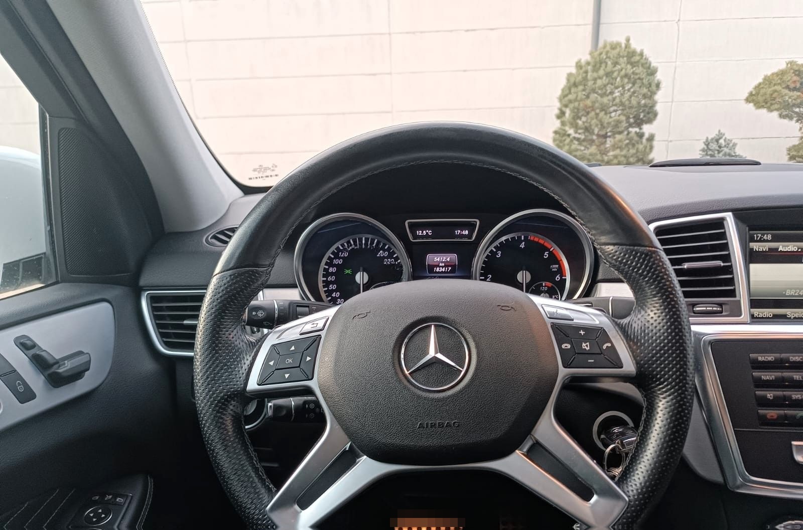 Mercedes-Benz ML 250 BlueTEC 4MATIC - TÜV 11/2027 Top Zustand  foto 6