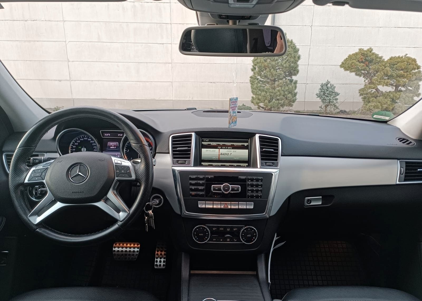Mercedes-Benz ML 250 BlueTEC 4MATIC - TÜV 11/2027 Top Zustand  foto 7