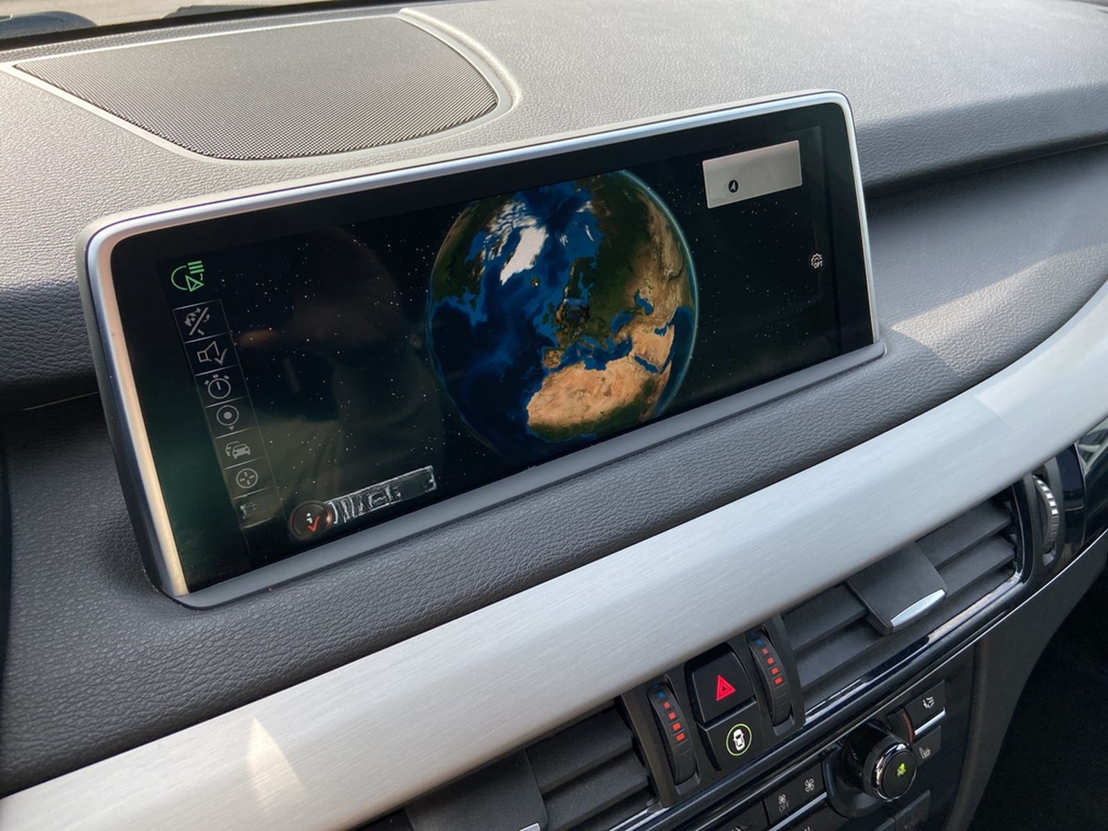 BMW X5 xDrive40d M-Sport DA+ HUD PANO KAM foto 19