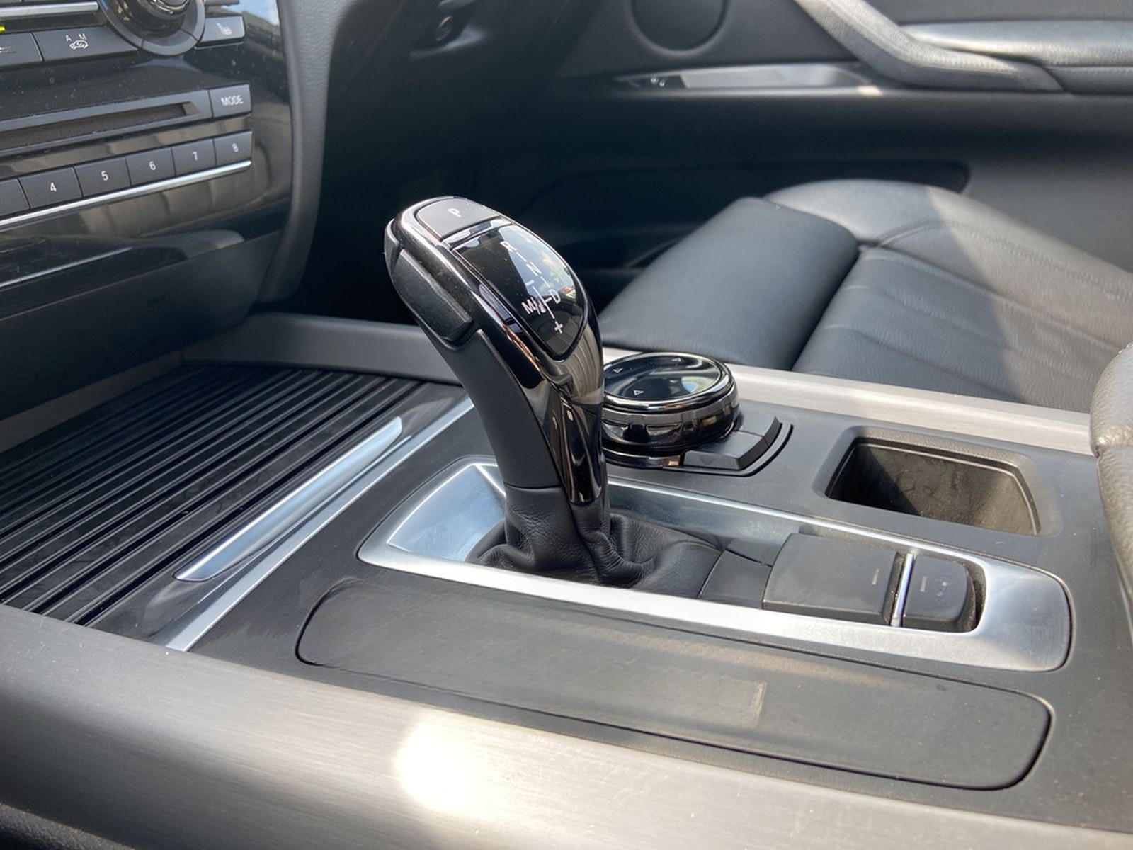 BMW X5 xDrive40d M-Sport DA+ HUD PANO KAM foto 22