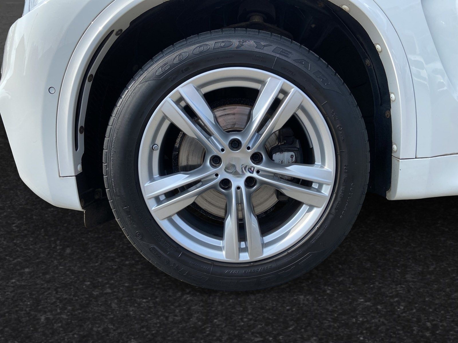 BMW X5 xDrive40d M-Sport DA+ HUD PANO KAM foto 36