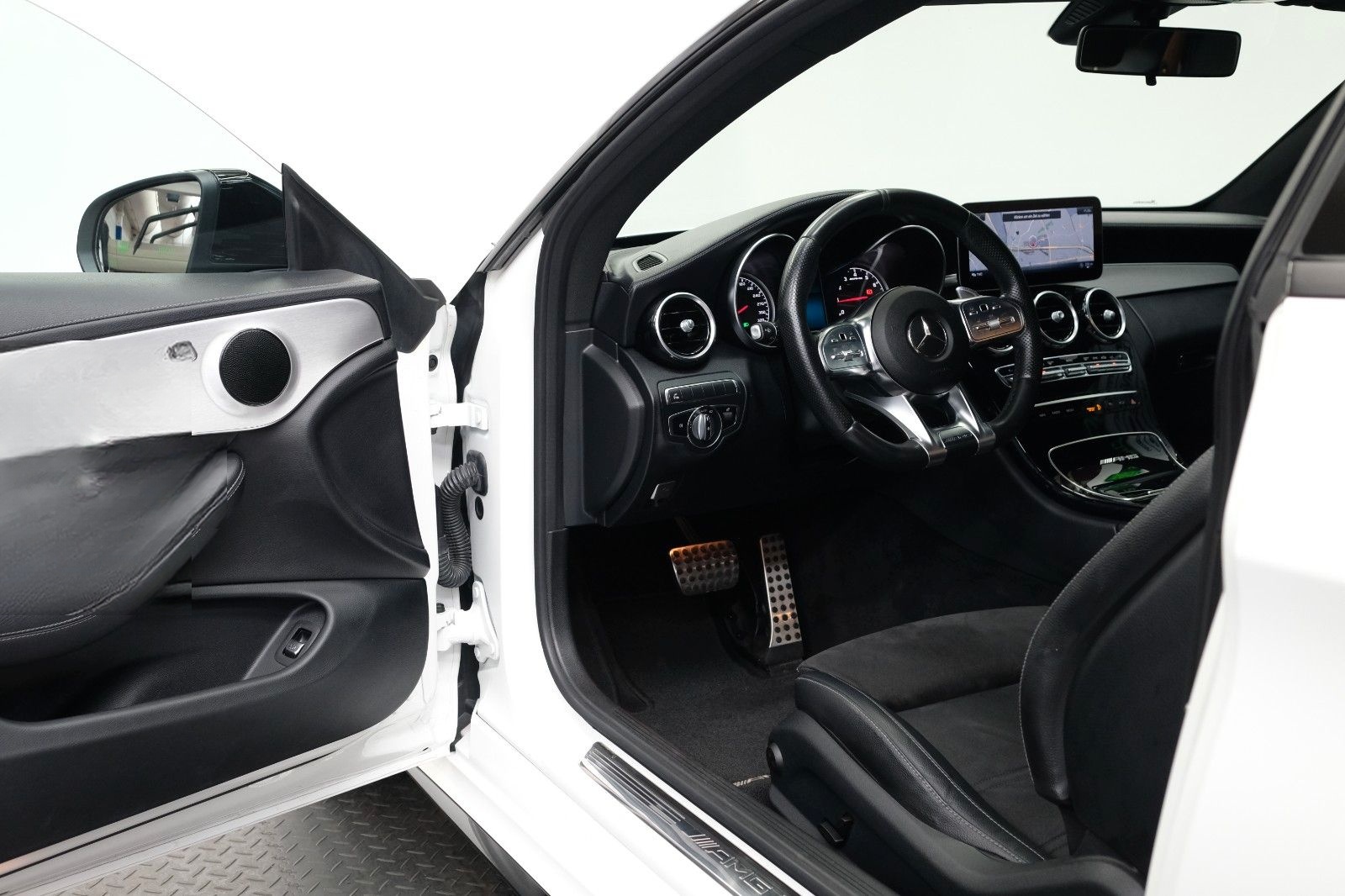 Mercedes-Benz C63 AMG COUPE/DEUTSCH/NIGHT-PAKET/FACELIFT foto 12