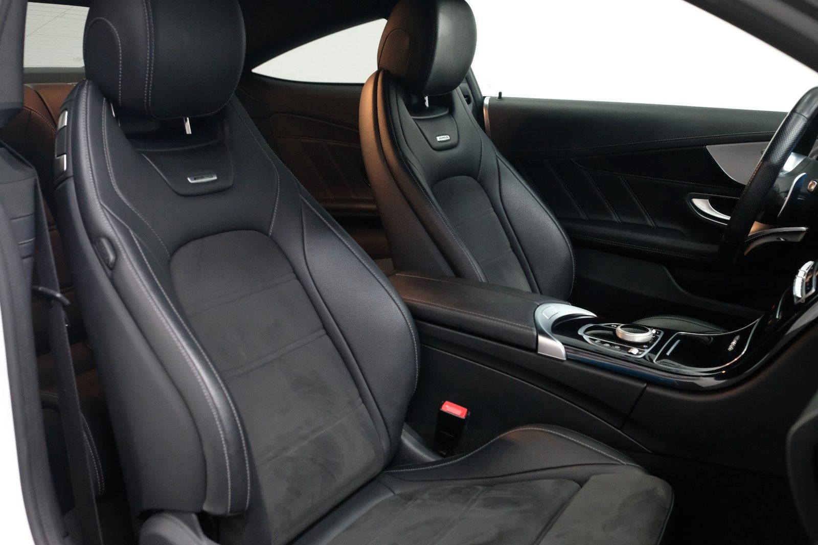 Mercedes-Benz C63 AMG COUPE/DEUTSCH/NIGHT-PAKET/FACELIFT foto 14