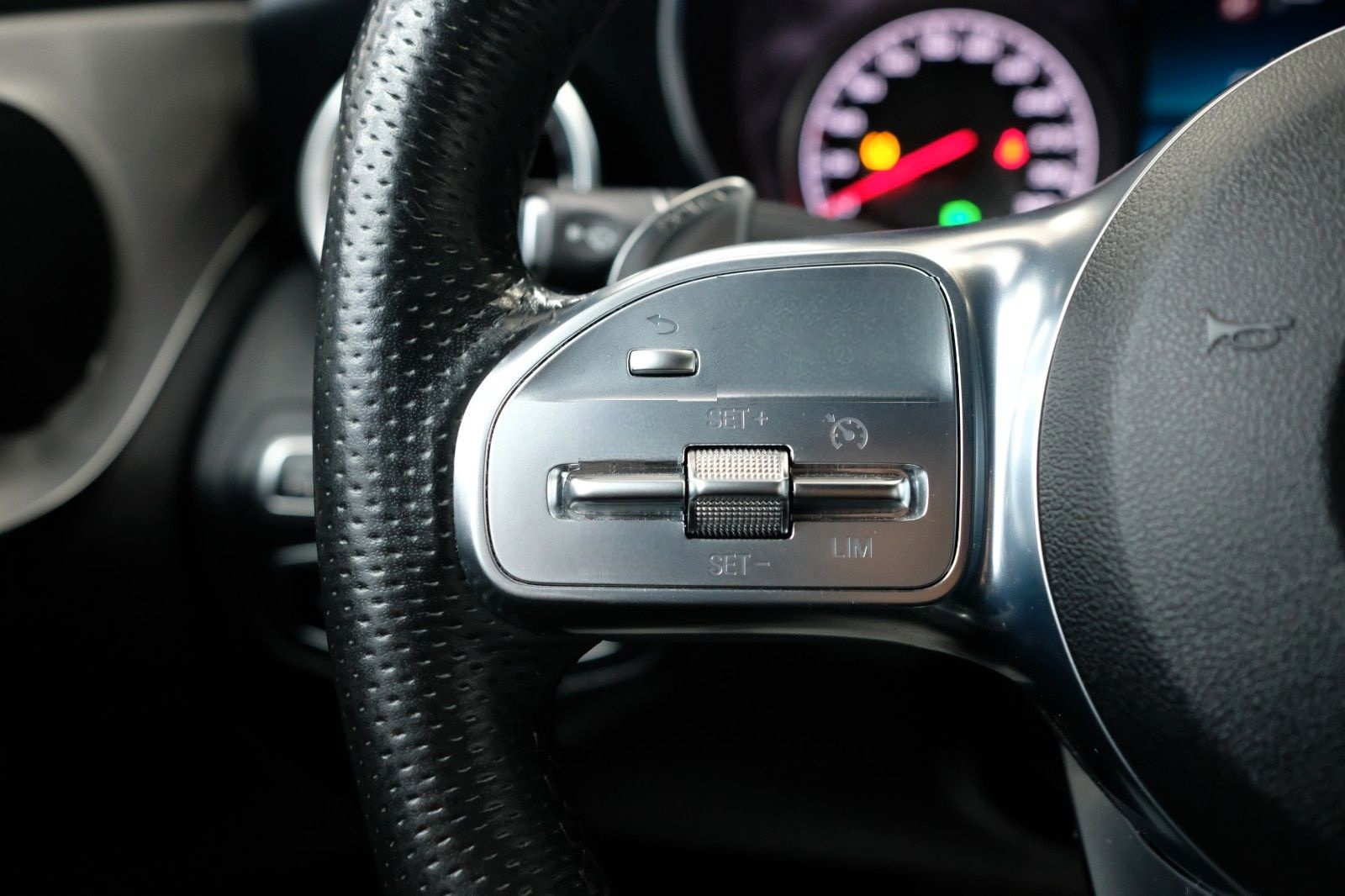 Mercedes-Benz C63 AMG COUPE/DEUTSCH/NIGHT-PAKET/FACELIFT foto 19