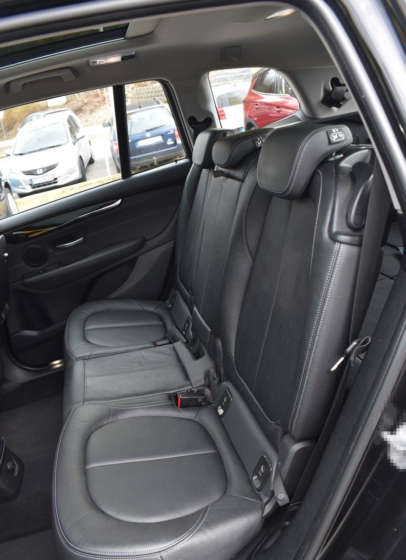 BMW 220 2 Gran Tourer 220 d xDrive Sport Line foto 14