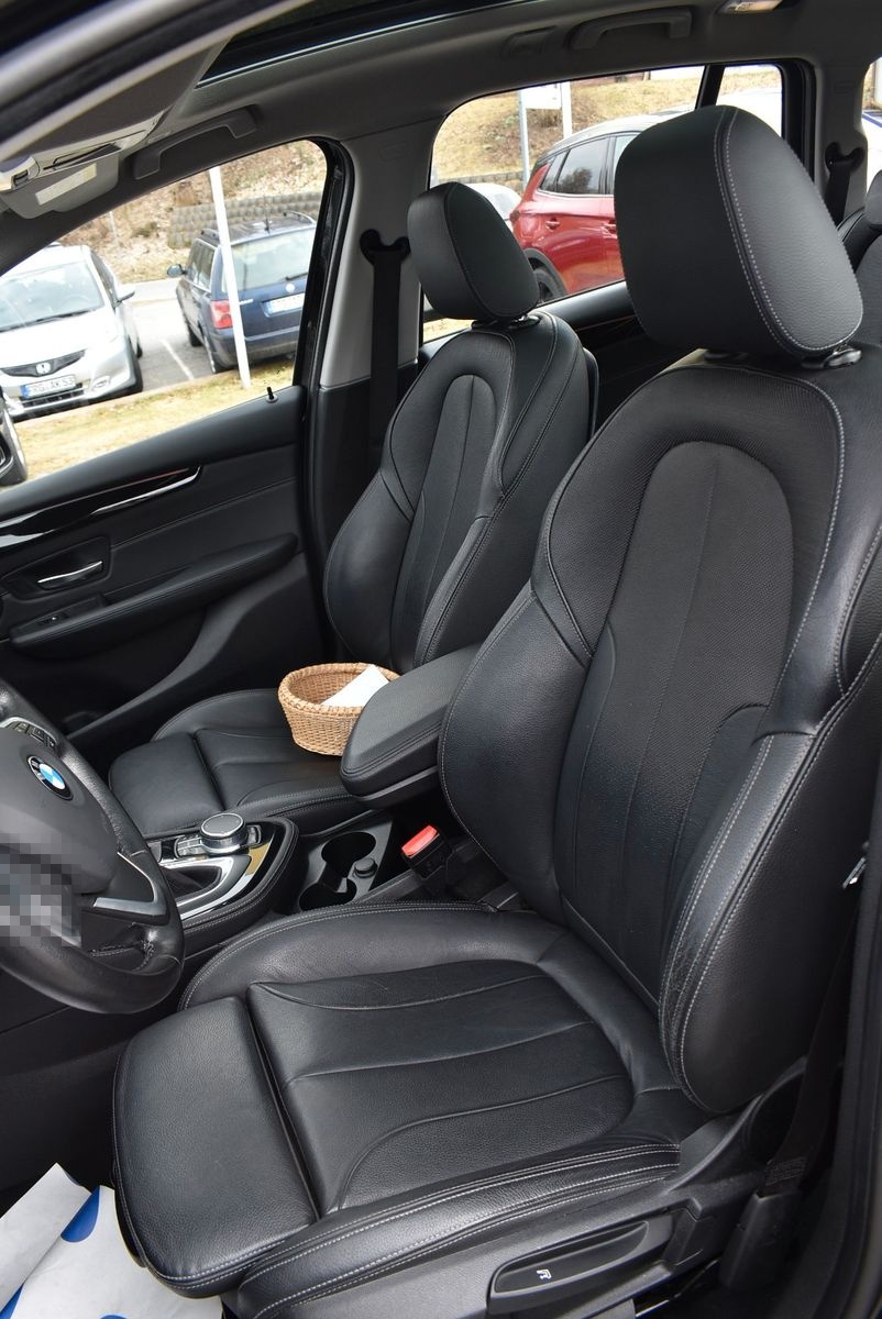 BMW 220 2 Gran Tourer 220 d xDrive Sport Line foto 18