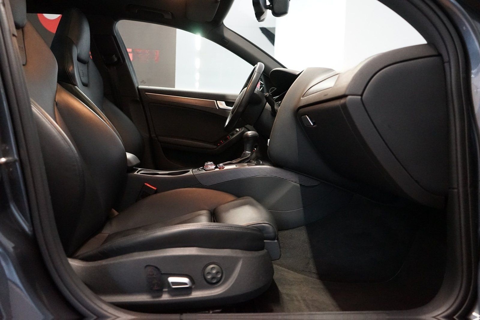 Audi A4 2.0 TFSI Avant|S LINE|RS-SITZE|PANO|B&O|SH foto 11