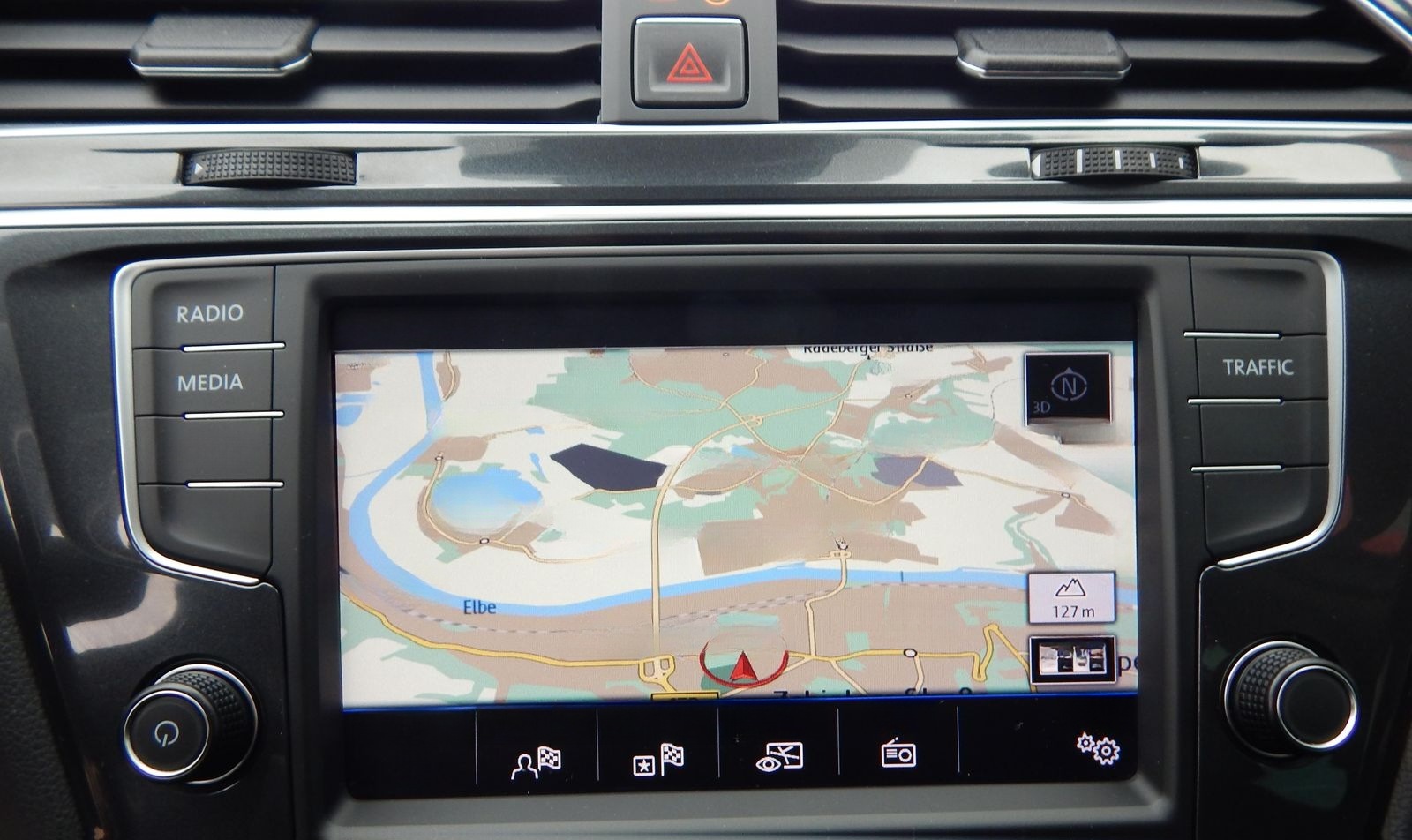 Volkswagen Tiguan Sound 2.0 TDI 4Motion NAVI SHZ PDC foto 9