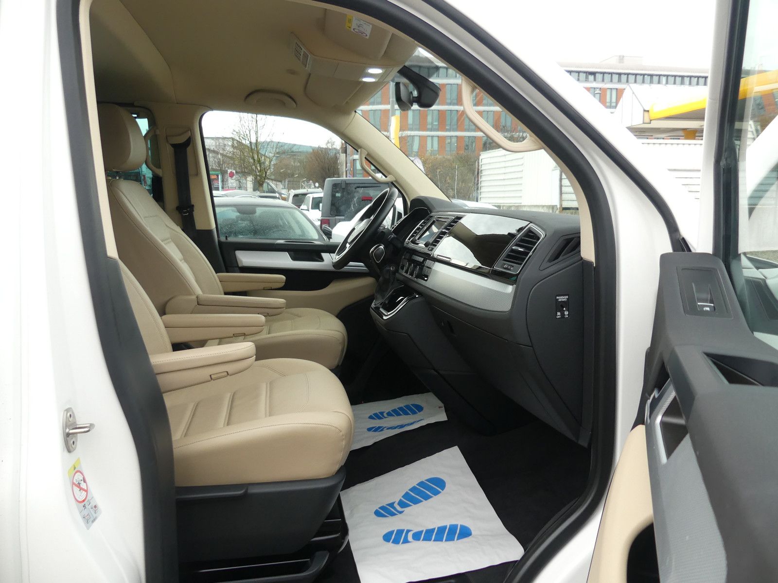 Volkswagen T6 Multivan Bulli Highline 4Motion Leder LED AHK foto 18