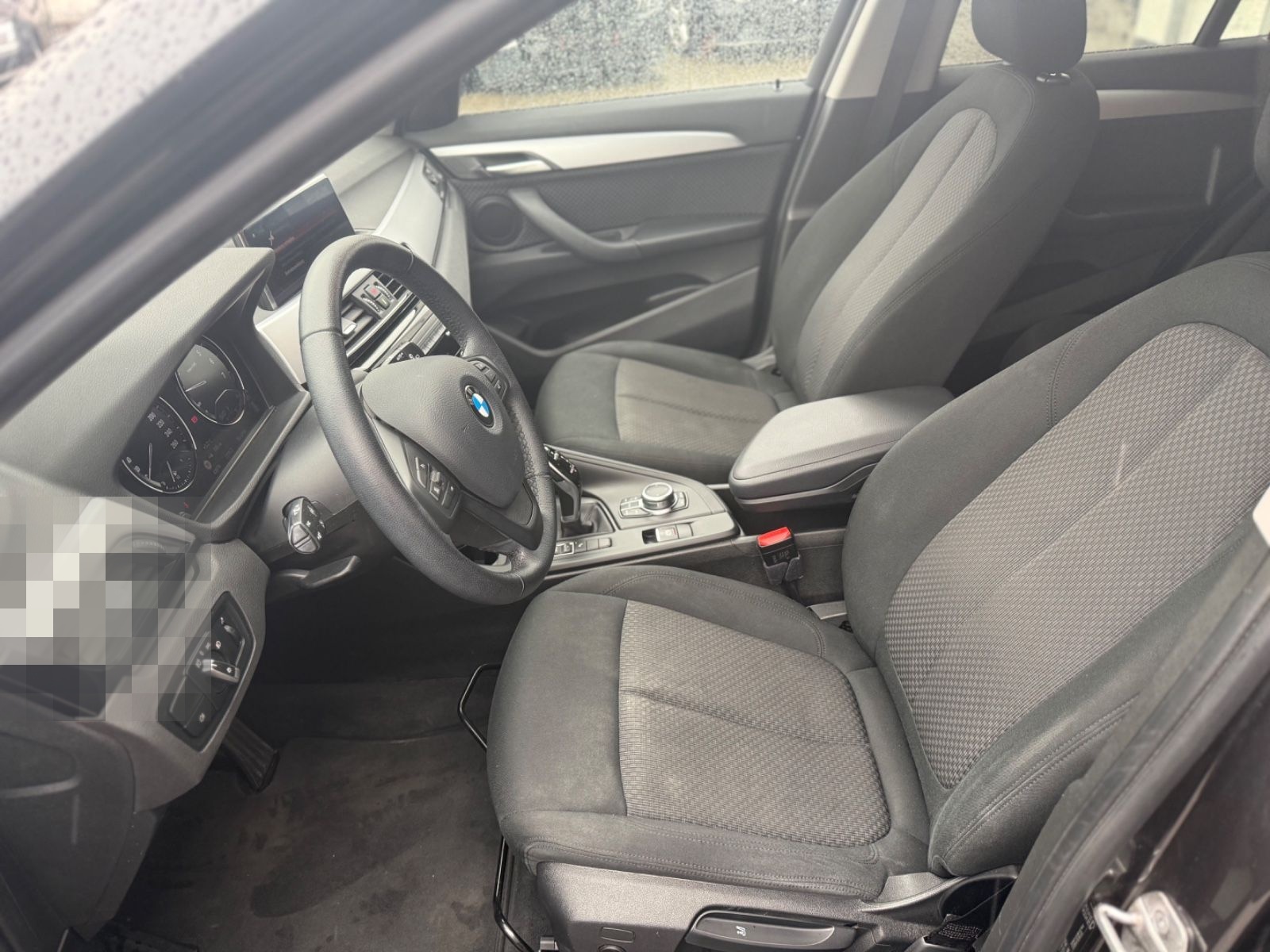 BMW X1 sDrive 18 i Advantage foto 14