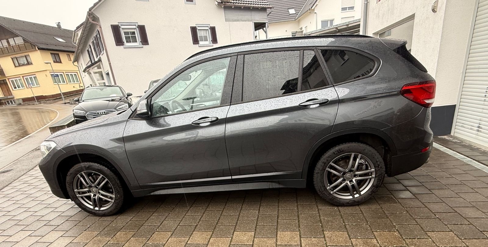 BMW X1 sDrive 18 i Advantage foto 8
