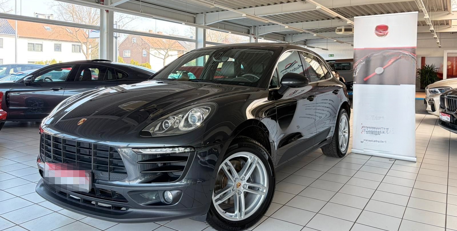 Porsche Macan Panorama Kamera CarPlay Leder Braun