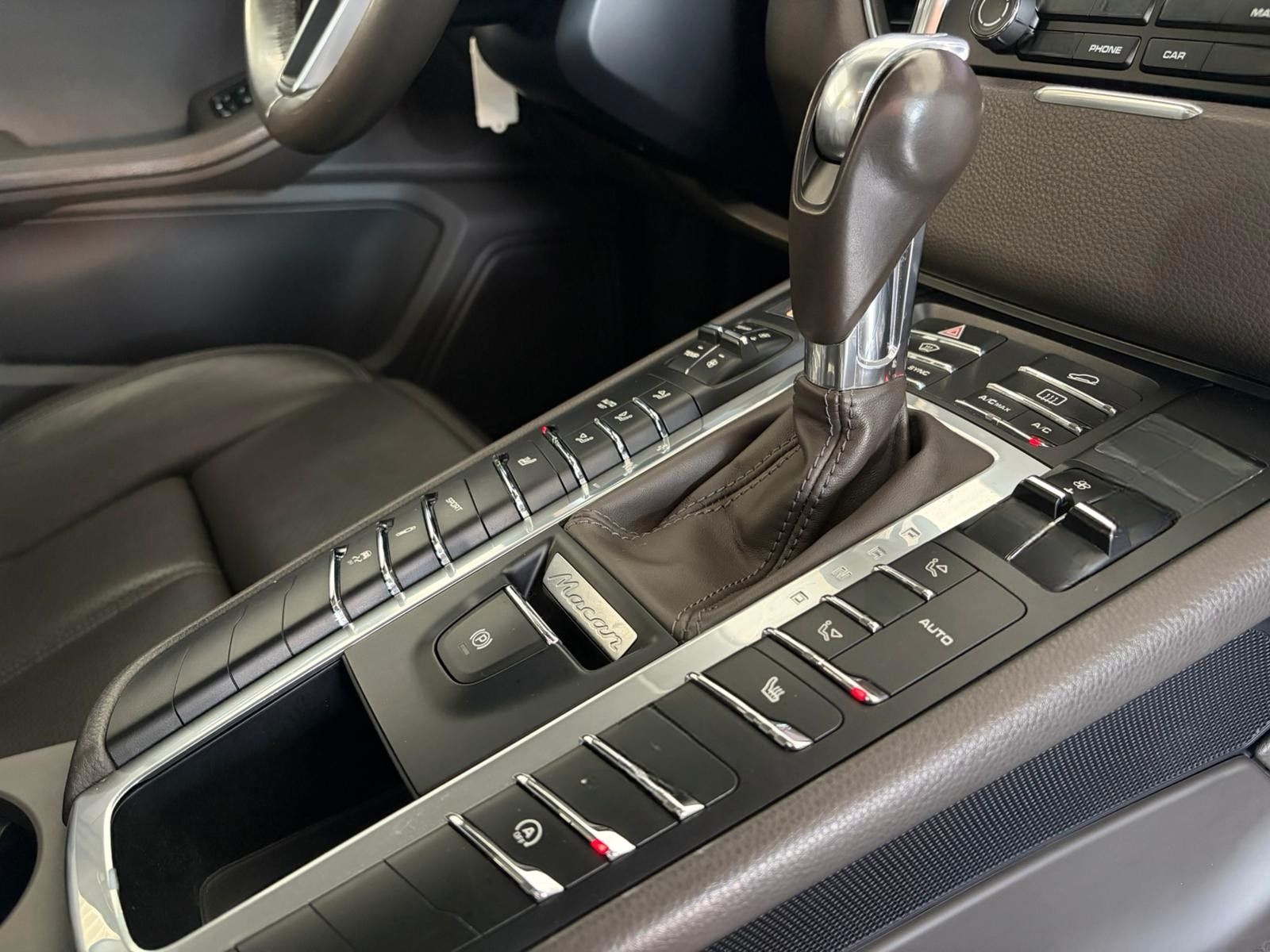 Porsche Macan Panorama Kamera CarPlay Leder Braun foto 16