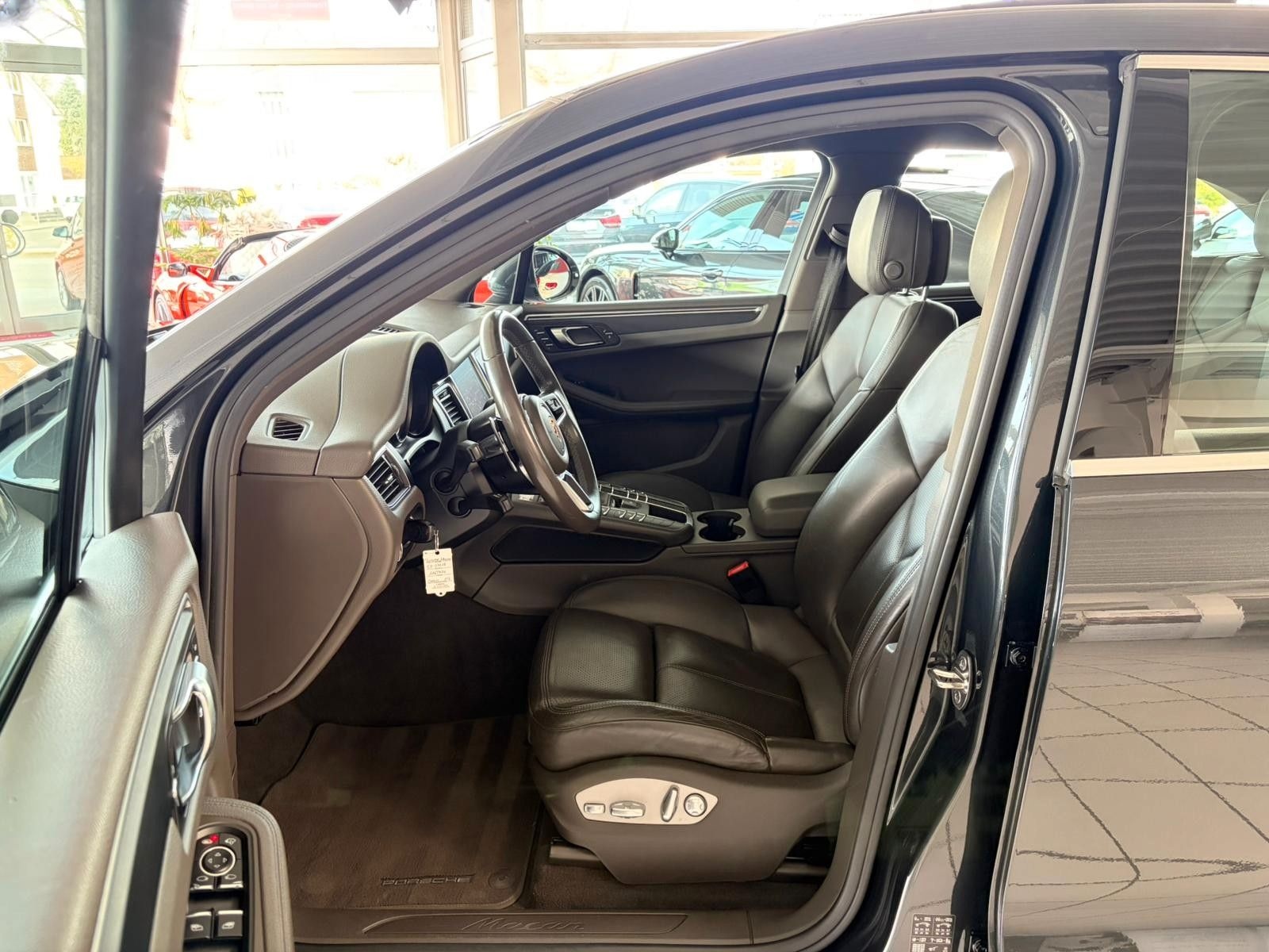 Porsche Macan Panorama Kamera CarPlay Leder Braun foto 7