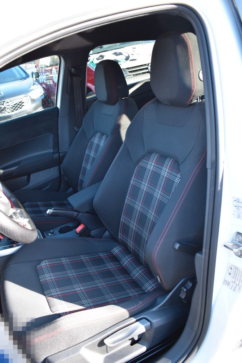 Volkswagen Polo VI GTI foto 15