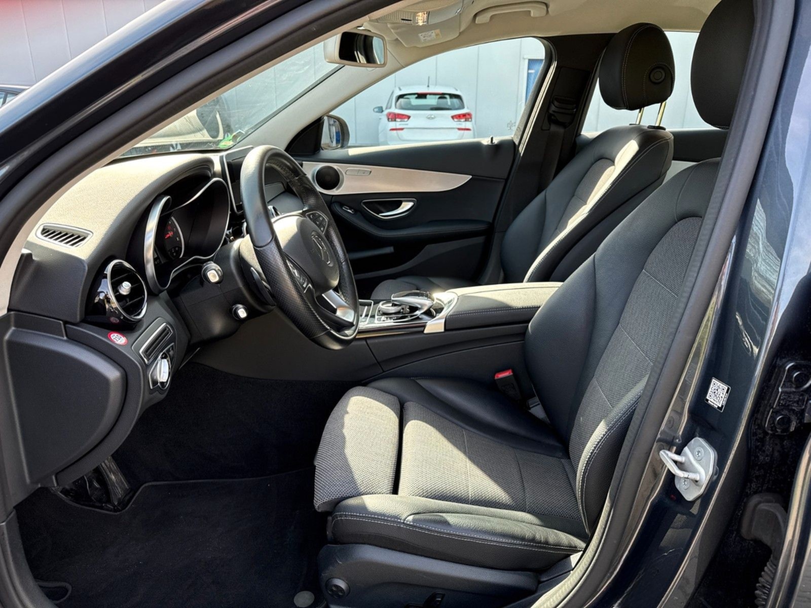Mercedes-Benz C 180 CGI*Avantgarde*Multibeam Led*Ambiente* foto 16