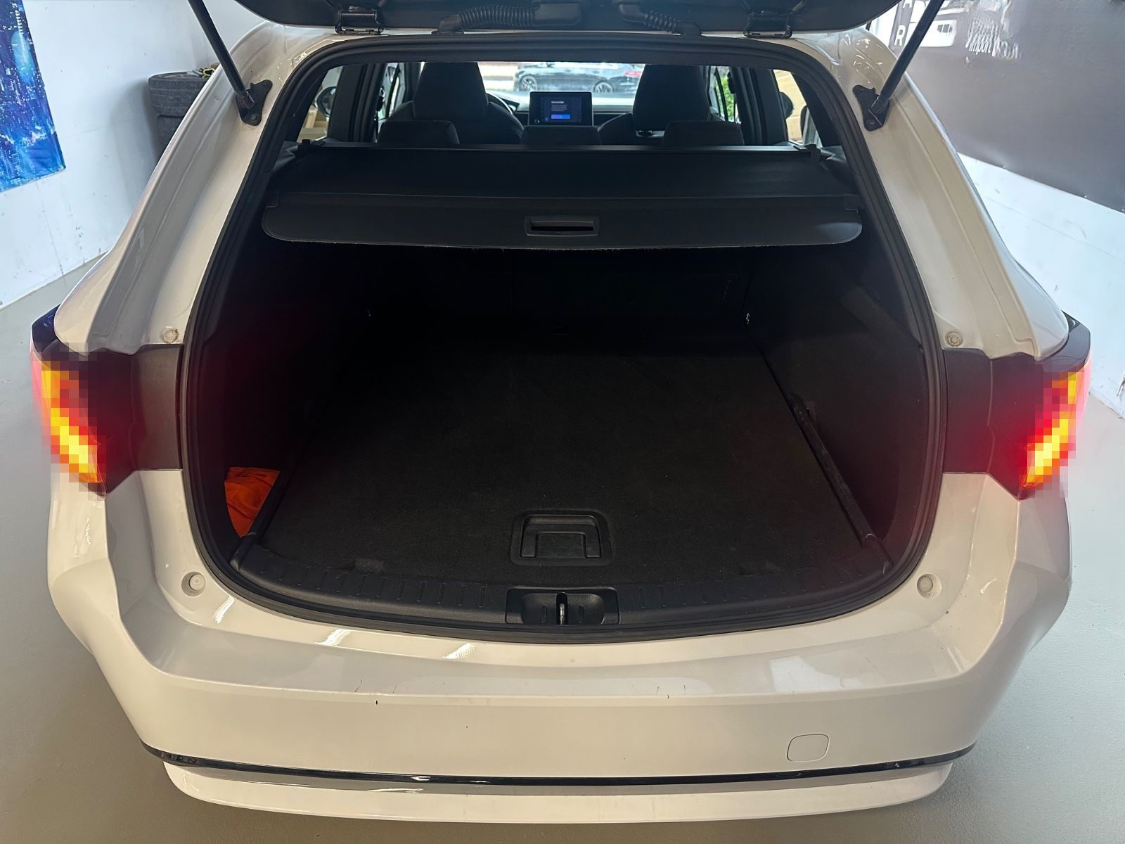 Toyota Corolla Touring Sports Hybrid Business Edition foto 12