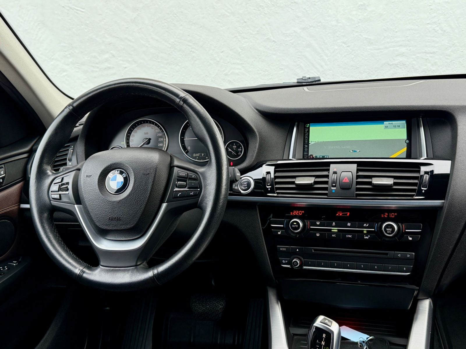 BMW X3 xDrive 20d xLine AHK Voll Leder Navi ParkAss foto 15