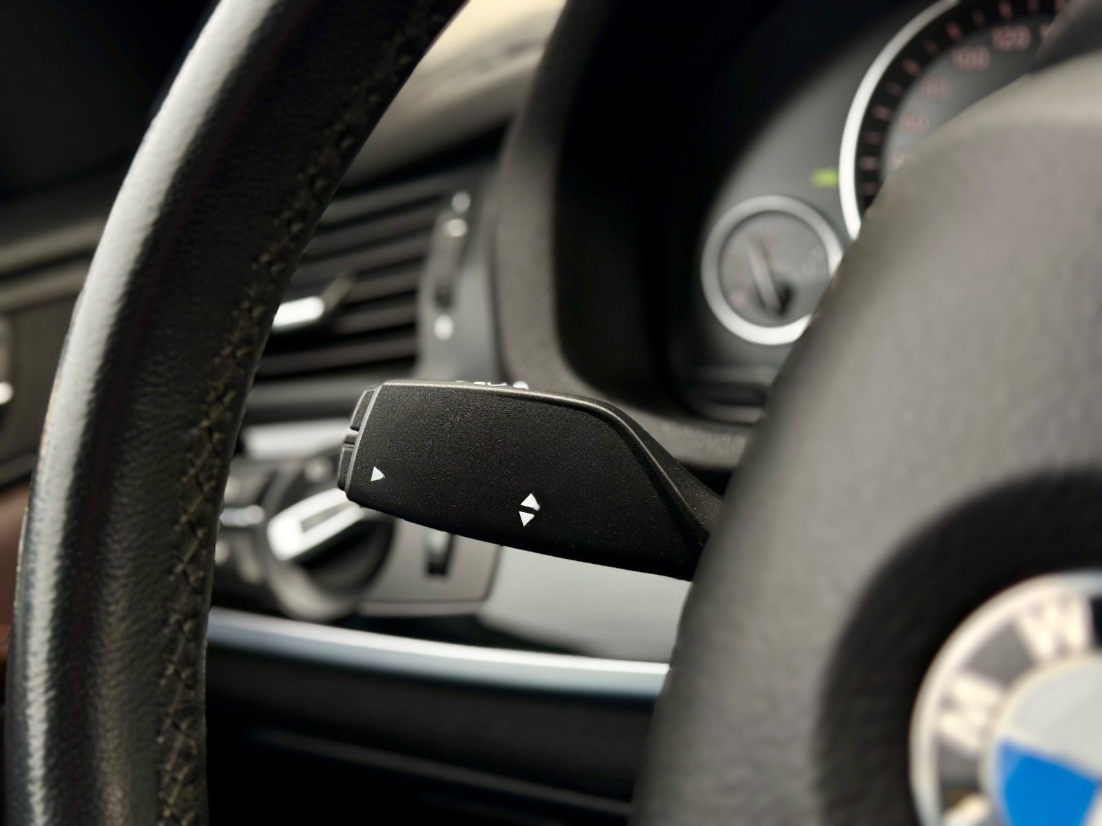 BMW X3 xDrive 20d xLine AHK Voll Leder Navi ParkAss foto 22