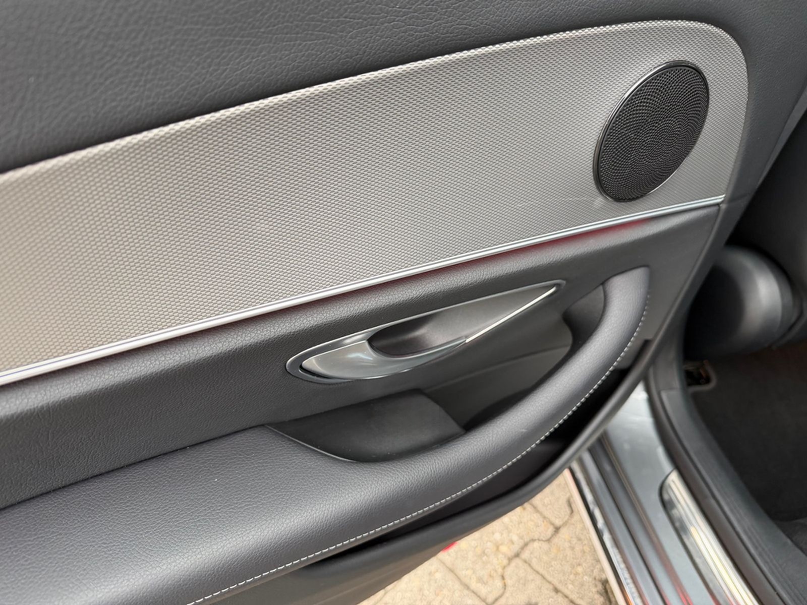 Mercedes-Benz E 200 AVATNGARDE+LED SCHEINWERFER+R-KAMERA+ foto 16