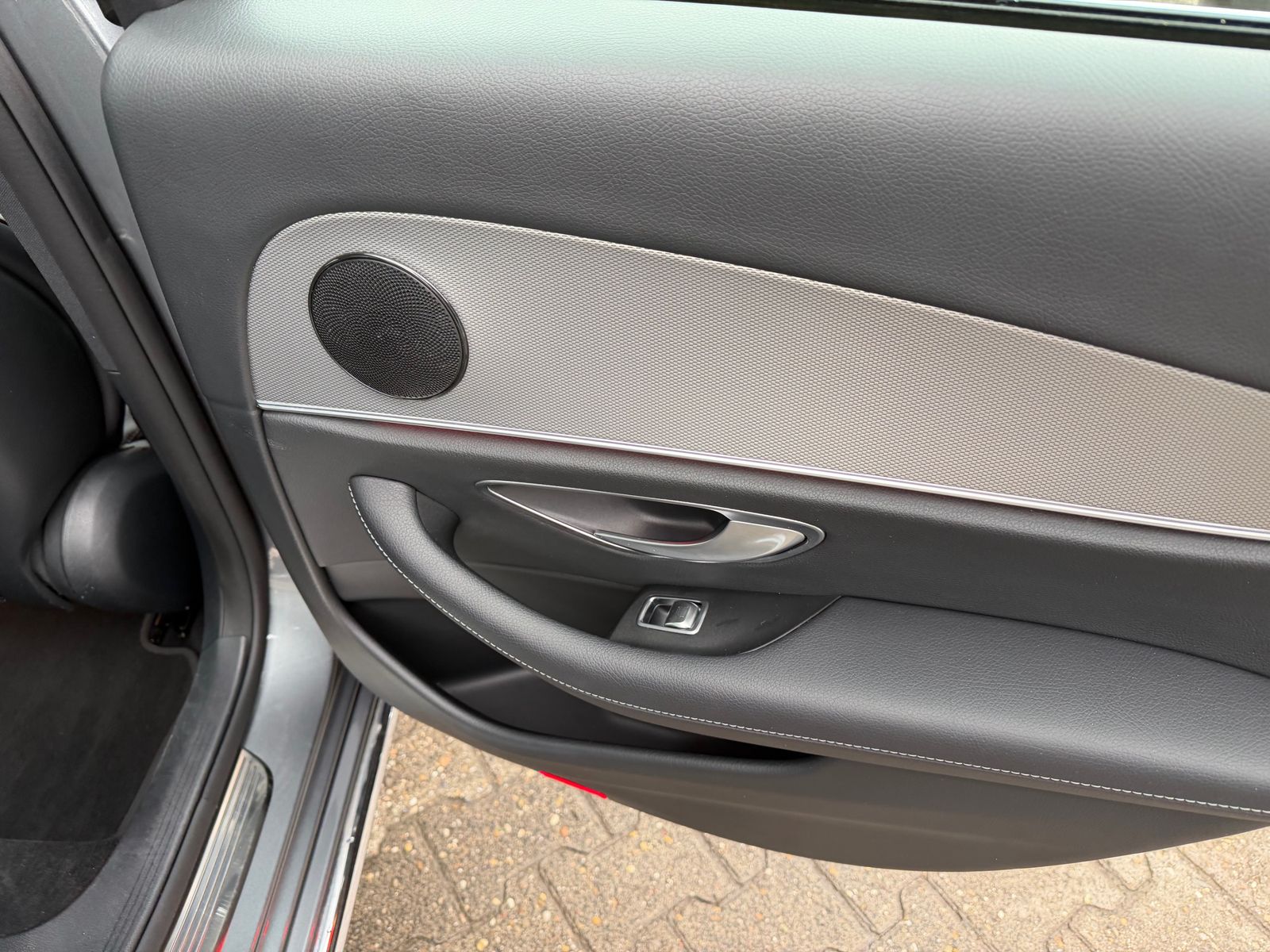 Mercedes-Benz E 200 AVATNGARDE+LED SCHEINWERFER+R-KAMERA+ foto 19