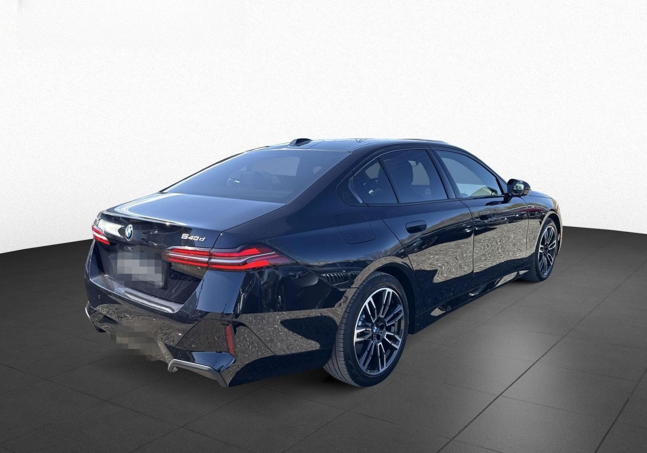 BMW 540dA xDrive M SPORT Pano,StHzg,KomSi,360°,St foto 6