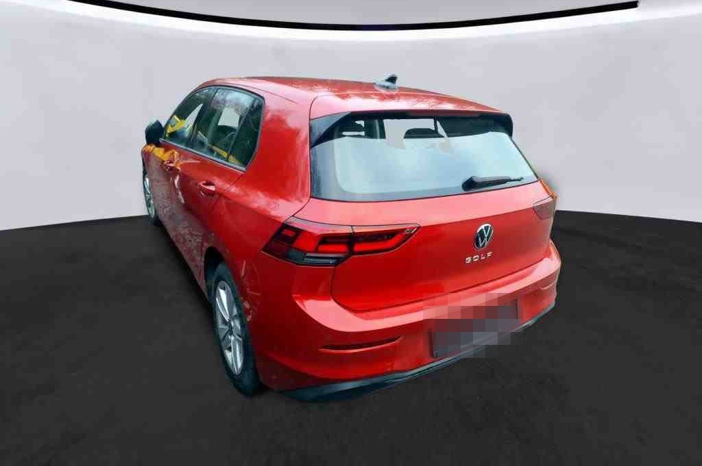 Volkswagen Golf VIII Lim. 1.0 TSI "LED/VirtualC./PDC/Klima" foto 4