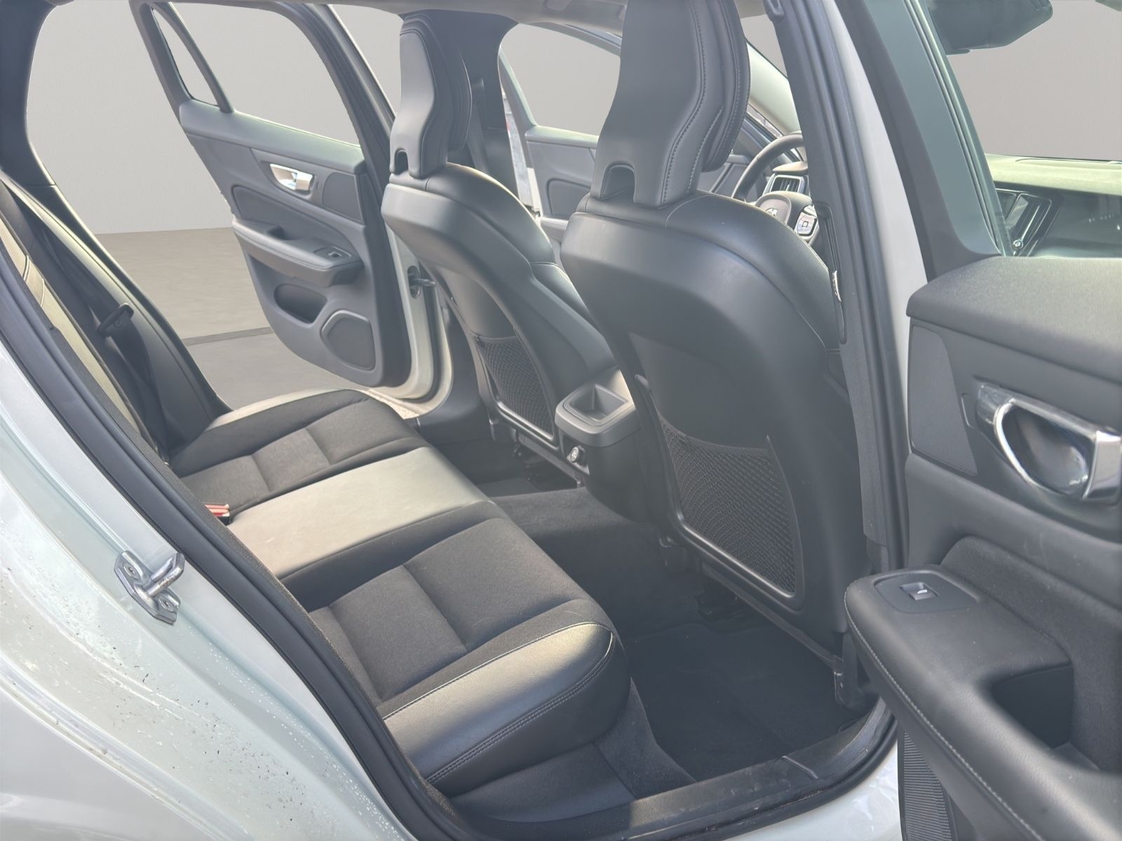 Volvo V60 Kombi Momentum foto 11