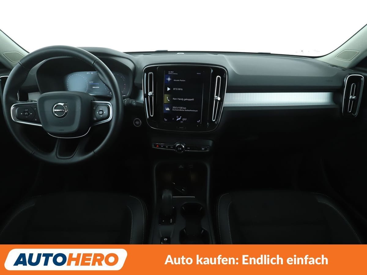 Volvo XC40 2.0 D3 Momentum Pro 2WD Aut NAVI LED TEMPO foto 12