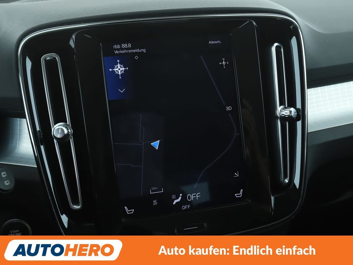 Volvo XC40 2.0 D3 Momentum Pro 2WD Aut NAVI LED TEMPO foto 22