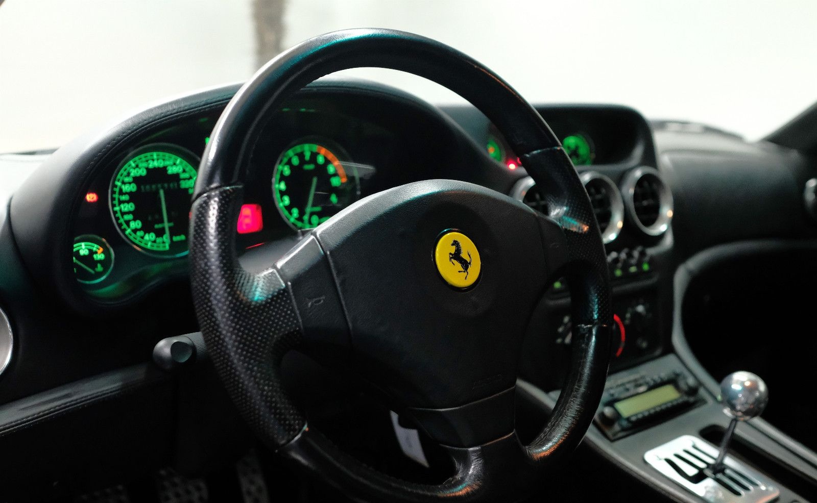 Ferrari 550 Maranello/DT.AUSLIEF/WENIG KM/CLASSIC 2 foto 15