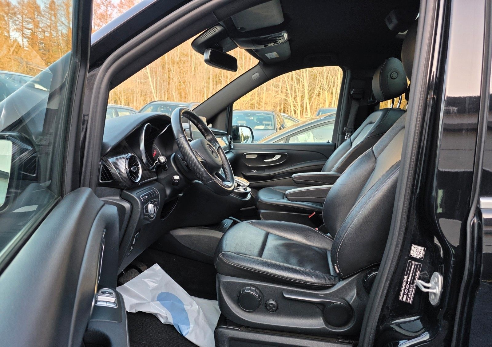 Mercedes-Benz V 300 d AVANTGARDE lang foto 11