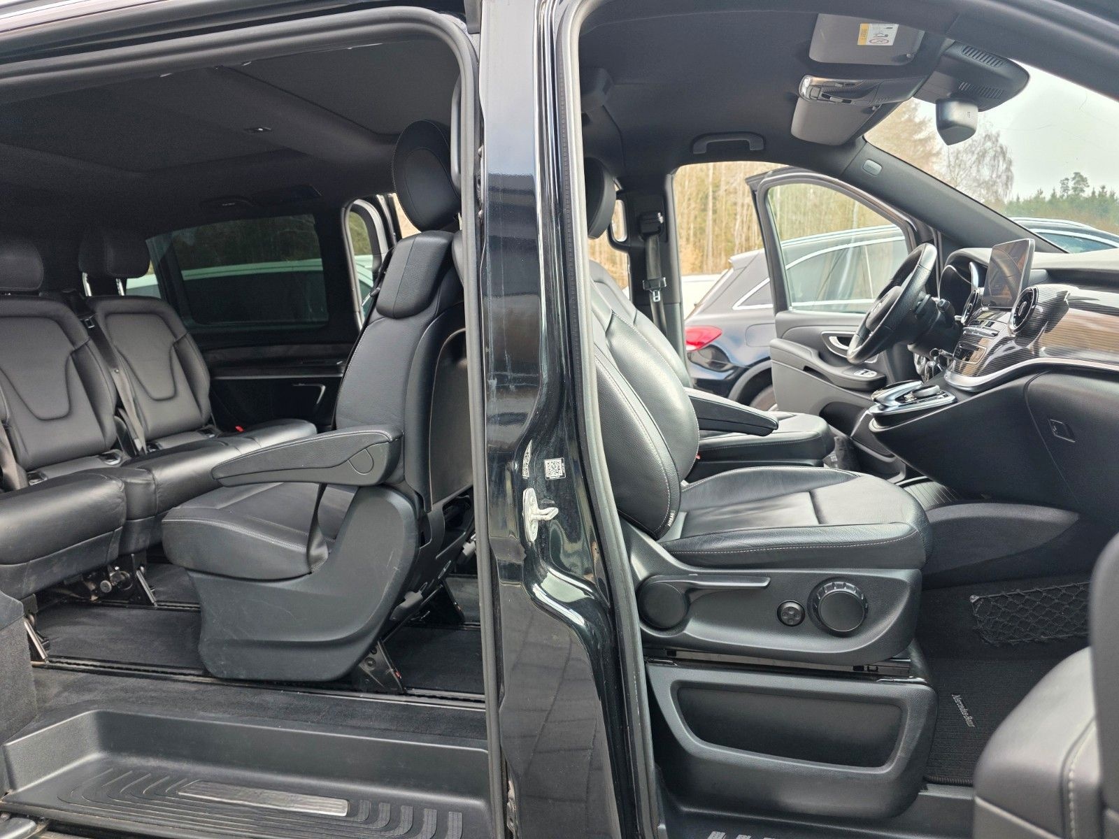 Mercedes-Benz V 300 d AVANTGARDE lang foto 22