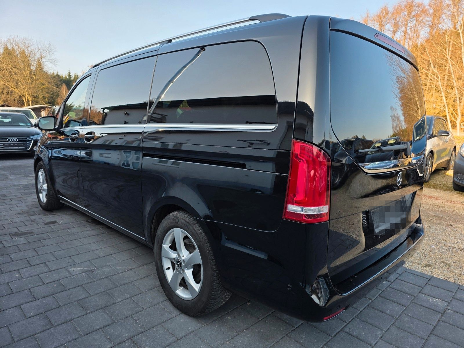 Mercedes-Benz V 300 d AVANTGARDE lang foto 7